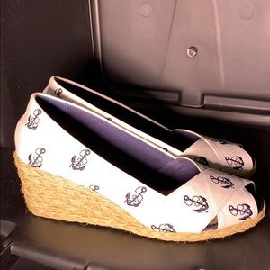 NWT Ralph Lauren Espadrille Sandal